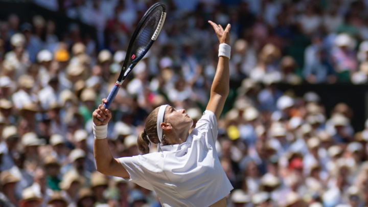 L'Eredità Ceca a Wimbledon: Muchova e Noskova a Contesa per il Trono del Tennis Femminile