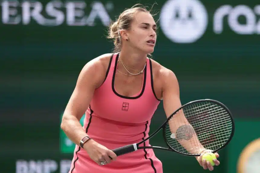Sabalenka fermata a Toronto: Alexandrova sorprende la numero uno mondiale