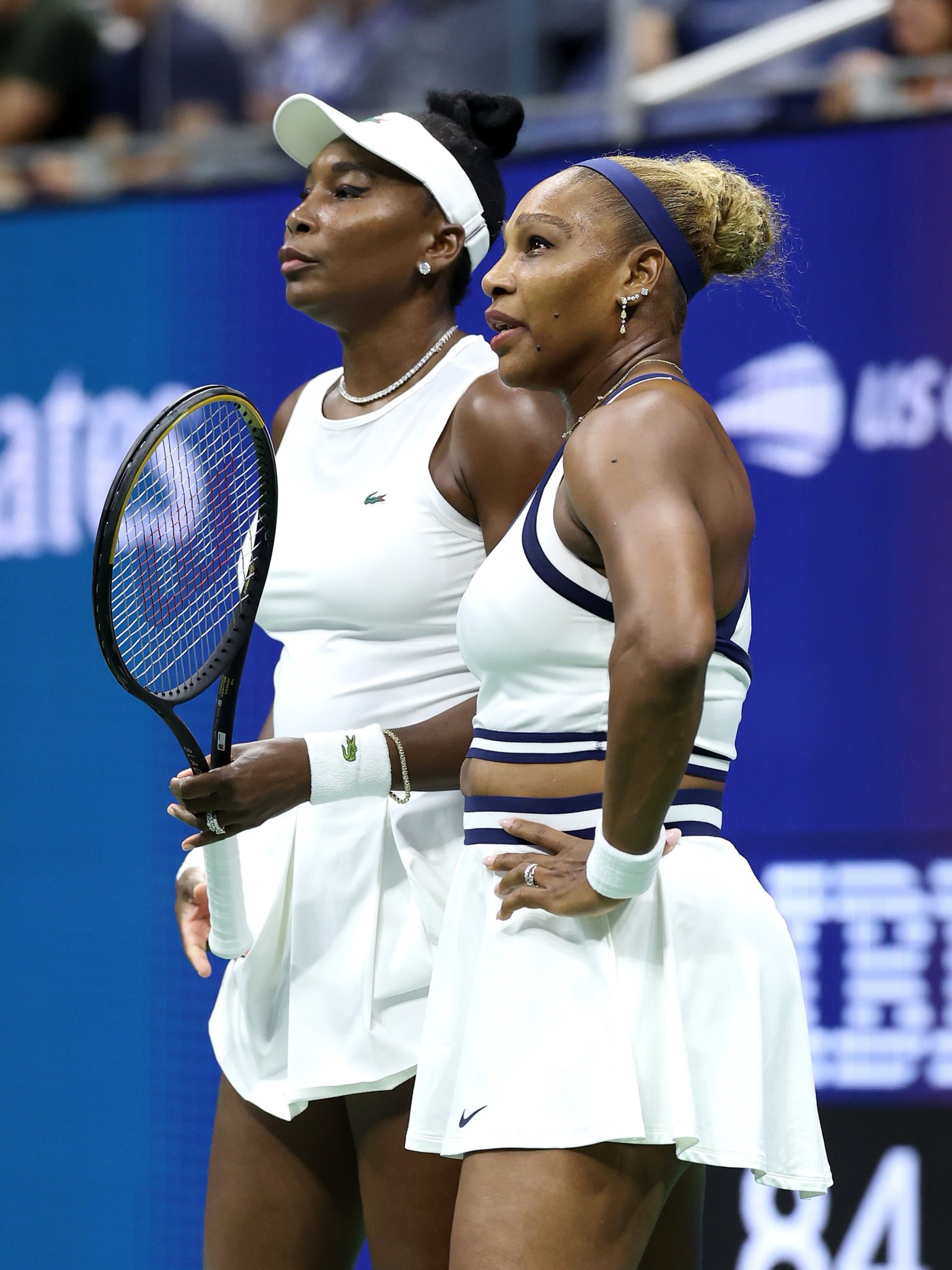 Williams gemelle mute dopo l'eliminazione nei doppi americani: il silenzio dopo la battaglia